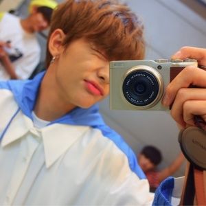 Meet your Posher, Lee